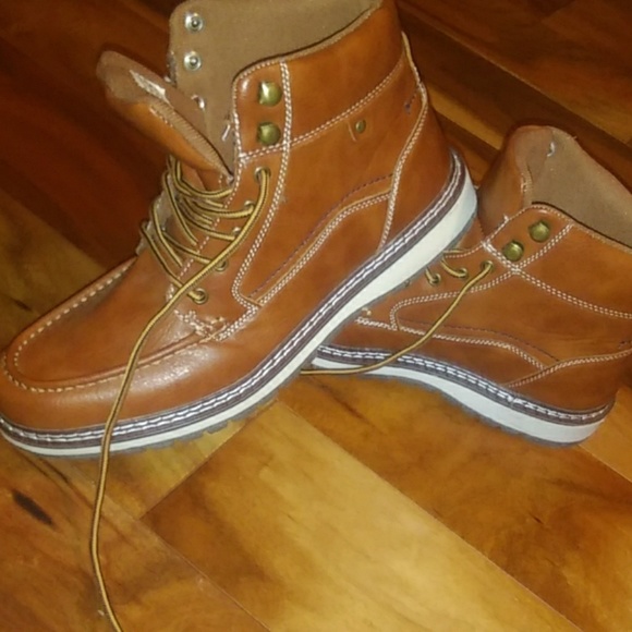 Shoe - Picture 3 of 6